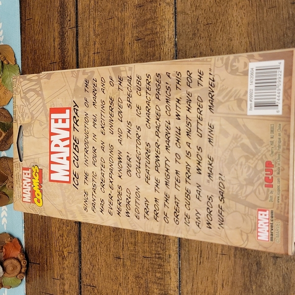 NWT Marvel Superheroes Comic Collector's Ice Cube Jello Shots Mold Tray Iron Man - Picture 2 of 2